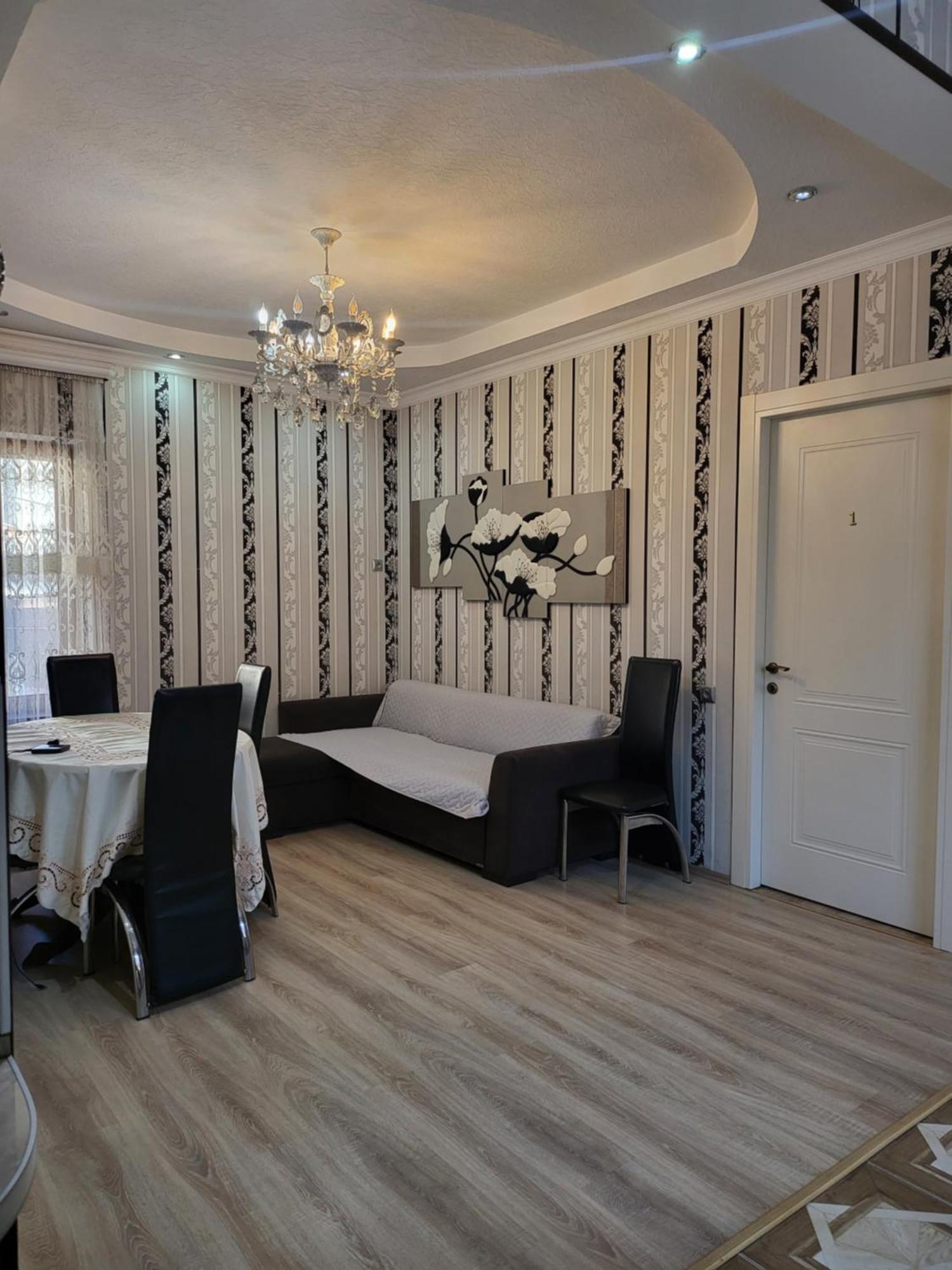 Guesthouse Sabina Tbilisi Ngoại thất bức ảnh