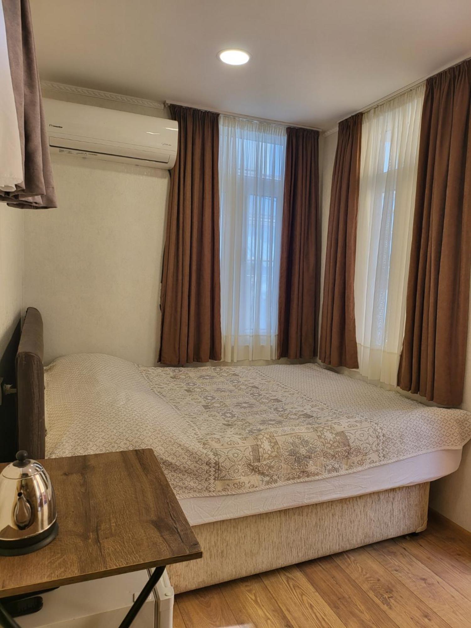 Guesthouse Sabina Tbilisi Ngoại thất bức ảnh